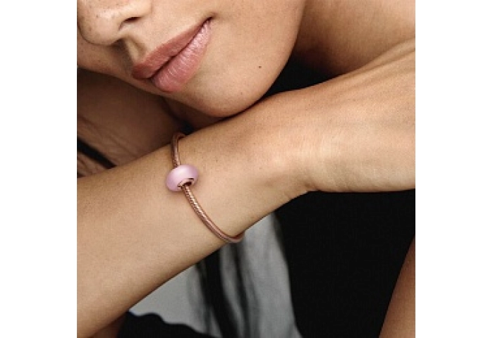 14k Rose gold-plated charm with frosted pink Muran