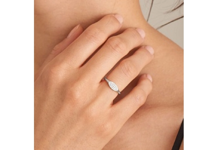 Glam Adjustable Signet Ring