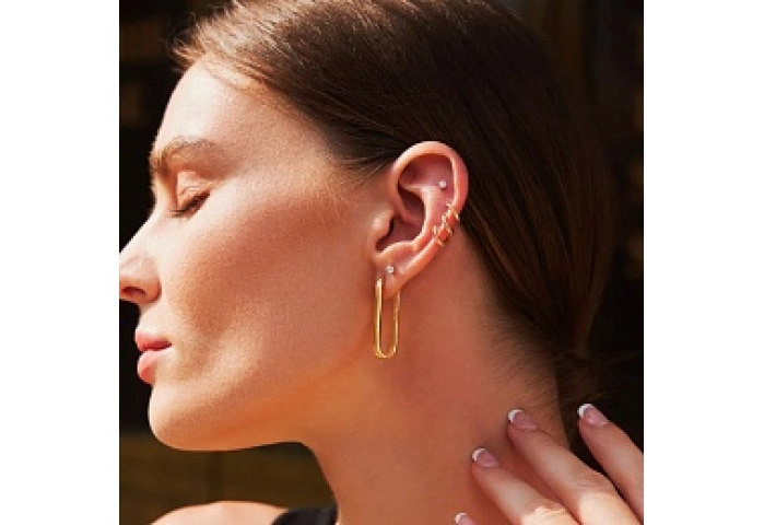 Gold Tube Small Huggie Hoop Earrings