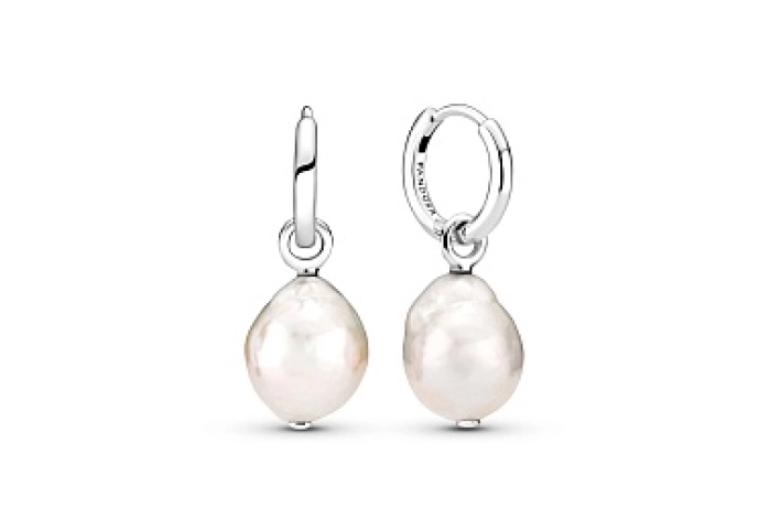 Sterling silver hoop earrings with baroque white t