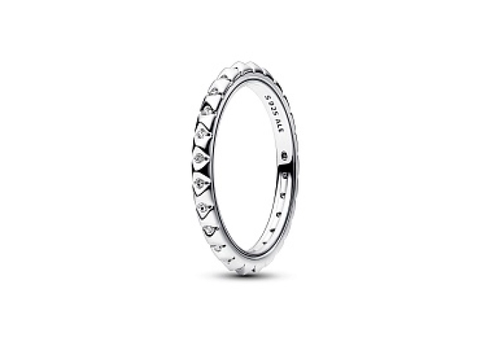 Sterling silver pyramid studded ring with clear cu