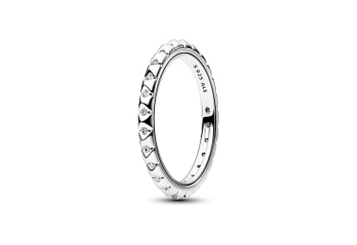 Sterling silver pyramid studded ring with clear cu