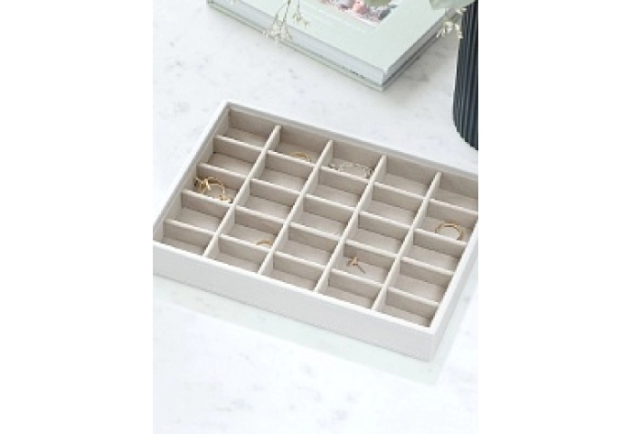 White Classic Trinkets Layer