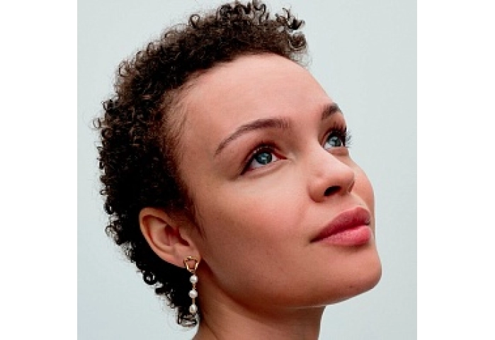 14k Gold-plated drop earrings with baroque white t