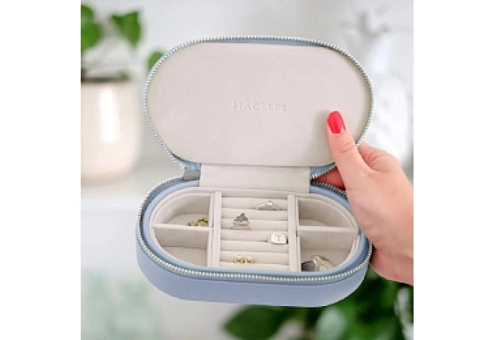 Lavender Oval Travel Box