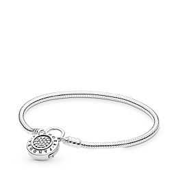 Snake chain silver bracelet andPANDORA logopadlock