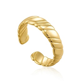 Smooth Twist Wide Band Ring