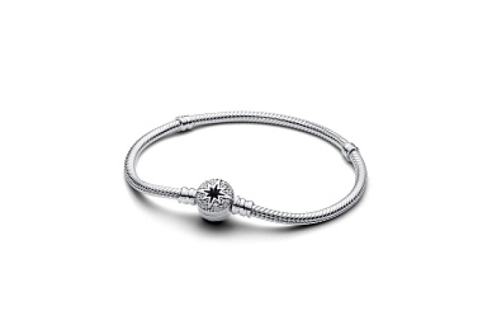 Snake chain sterling silver bracelet with north st