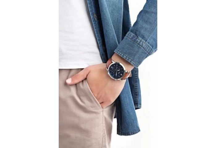 QUARTZ/CHRONO Watch