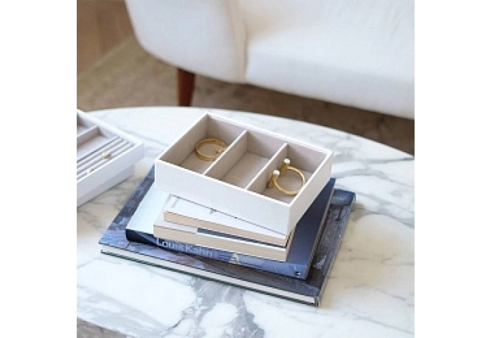 White Classic Watch/Accessories Layer