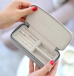 Pebble Grey Medium Travel Box