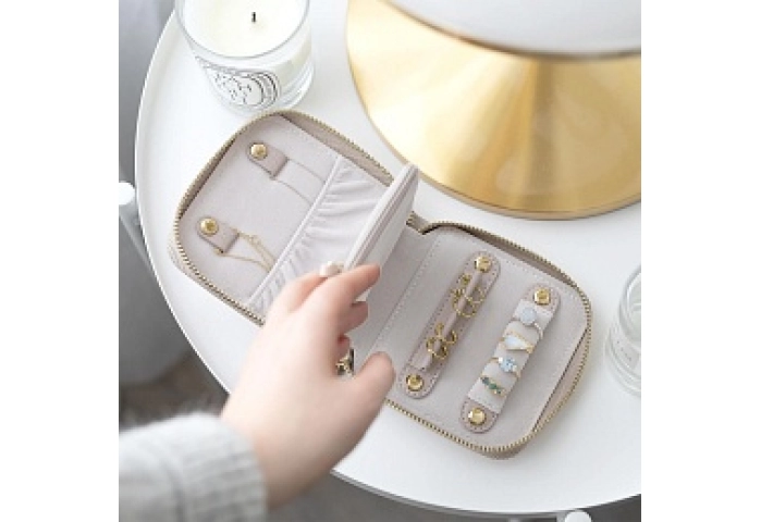 TAUPE & GOLD COMPACT