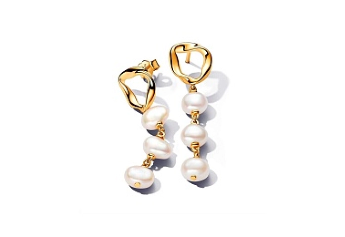 14k Gold-plated drop earrings with baroque white t