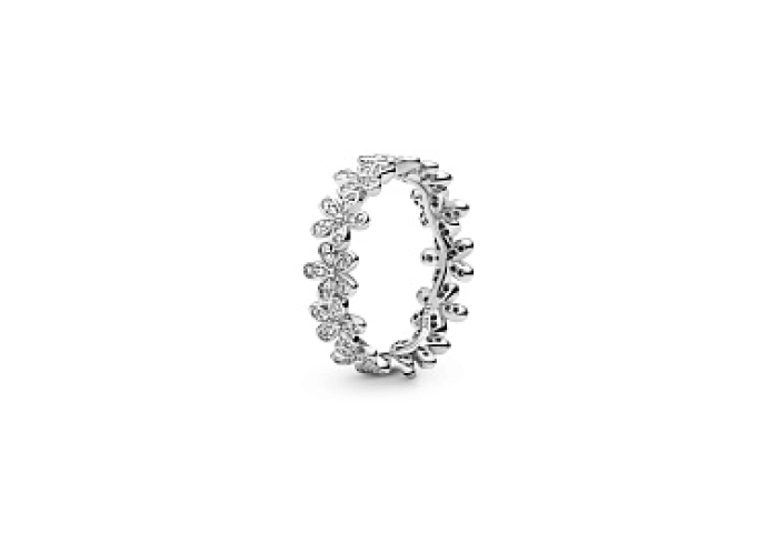 Daisy silver ring with cubic zirconia