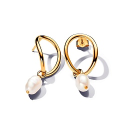 14k Gold-plated drop earrings with baroque white t