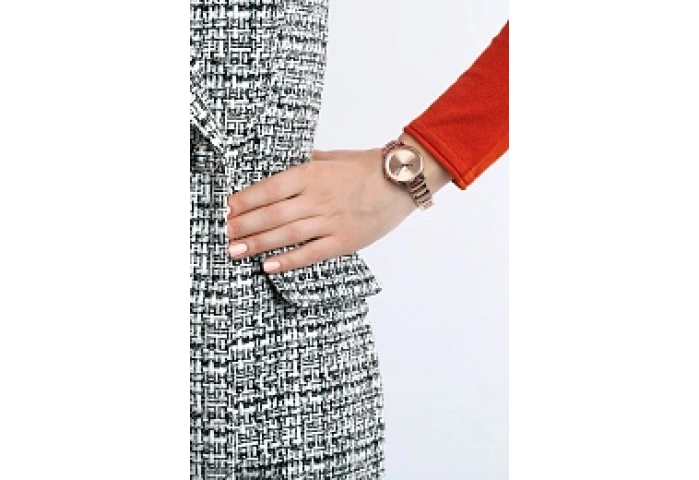 QUARTZ/3 HAND STAINLESS STEEL WATCH