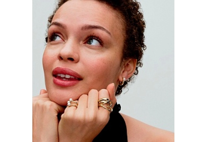 14k Gold-plated hoop earrings with white treated f