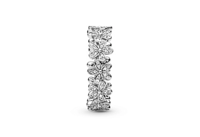 Daisy silver ring with cubic zirconia