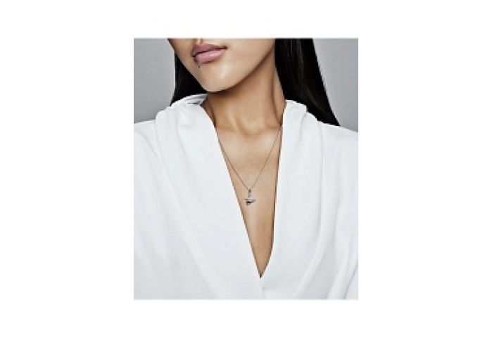 Bee sterling silver pendant with clearcubic zircon