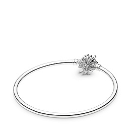 Silver bangle with firework clasp with clear cubic