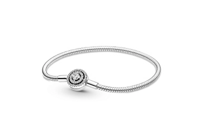 Snake chain sterling silver bracelet with clear cu