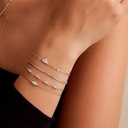 Silver Triangle Kiss Bracelet