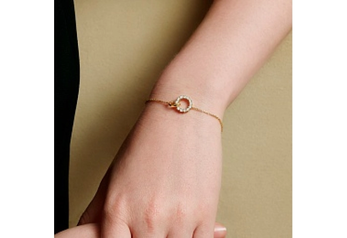 Gold Interlinked Circles Pavé Bracelet