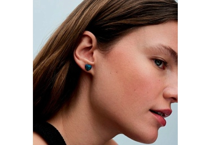 Heart sterling silver stud earrings with green blu