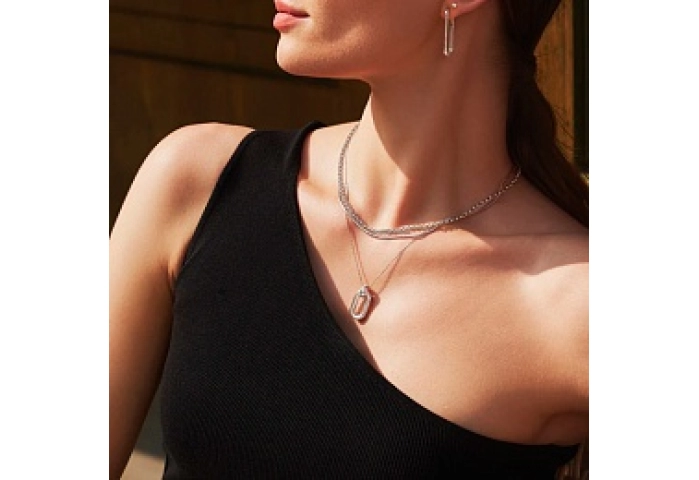 Silver Oval Hoop Pendant Necklace