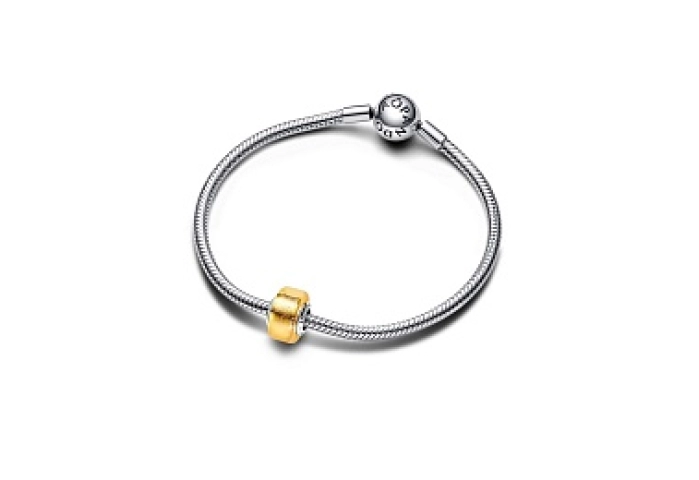 Sterling silver charm with transparent Murano glas