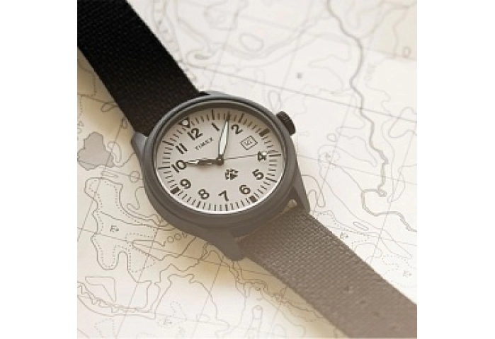 QUARTZ ANALOG WRISTWATCH,11.50,NO JEWEL,FABRIC STRAP,PLASTIC CASE