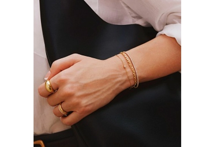 Gold Medium Chain Bracelet