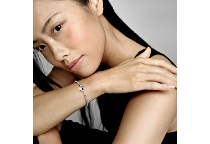 Studded chain sterling silver bracelet with heart 