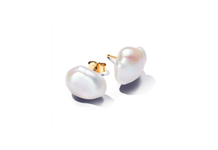 14k Gold-plated stud earrings with baroque white t