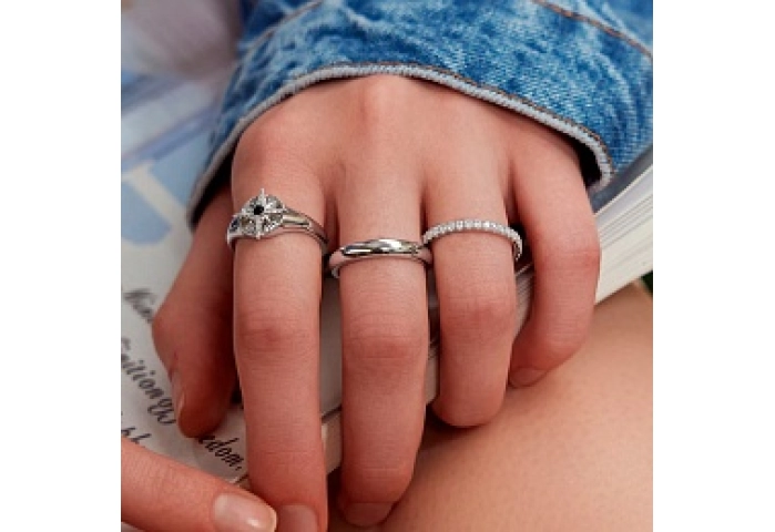 Silver Star Signet Ring