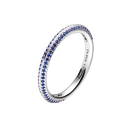 Sterling silver ring with true blue crystal