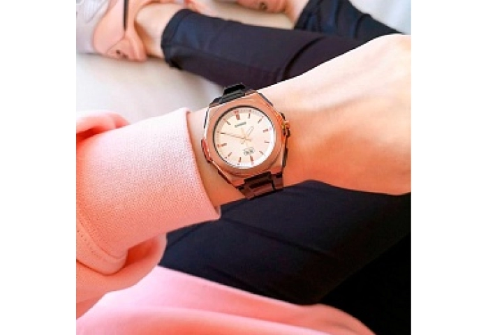Casio General LWA-300HRG-5EVDF