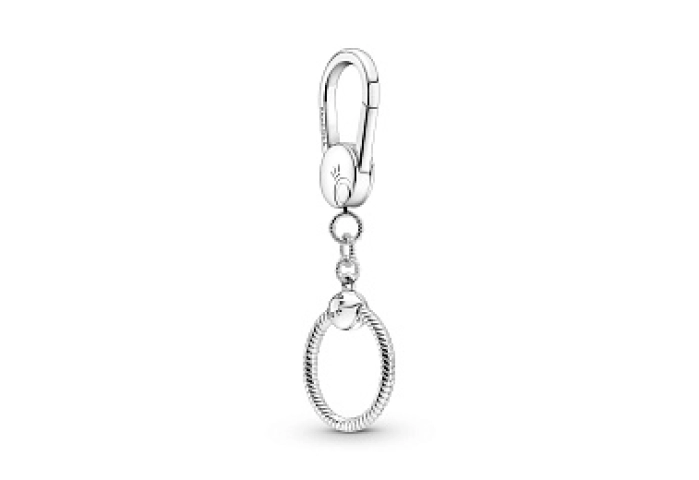 Sterling silver bag charm holder with smallPandora O pendant /399567C00
