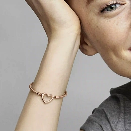 Snake chain 14k rose gold-plated bracelet with hea